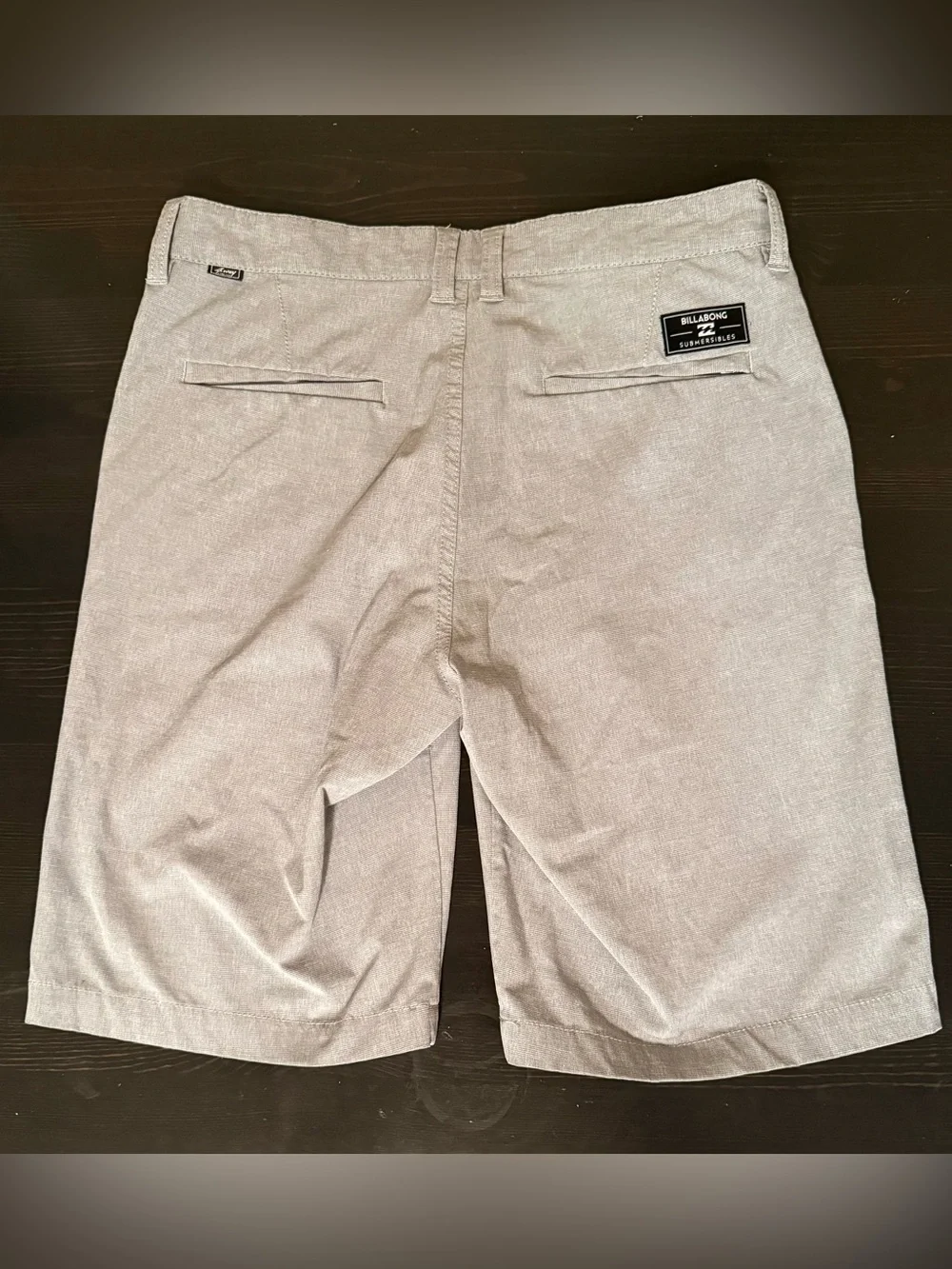 Billabong Youth Submersible 20” Hybrid Shorts, 28” Waist (Boy’s 14)